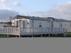 6 BERTH DELUXE ML7 ON THE GOLDEN PALM